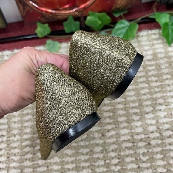 Larroude Lee Crystal-Embellished Lurex Pointed Flats in Gold Size 6 - Picture 9 of 14